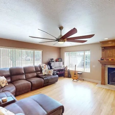 Tacit Shadow Resort Paradise Deluxe Suite, Gym, Coffee Bar, Hot-Tub, Free Laundry, Food Available Parowan Extérieur photo