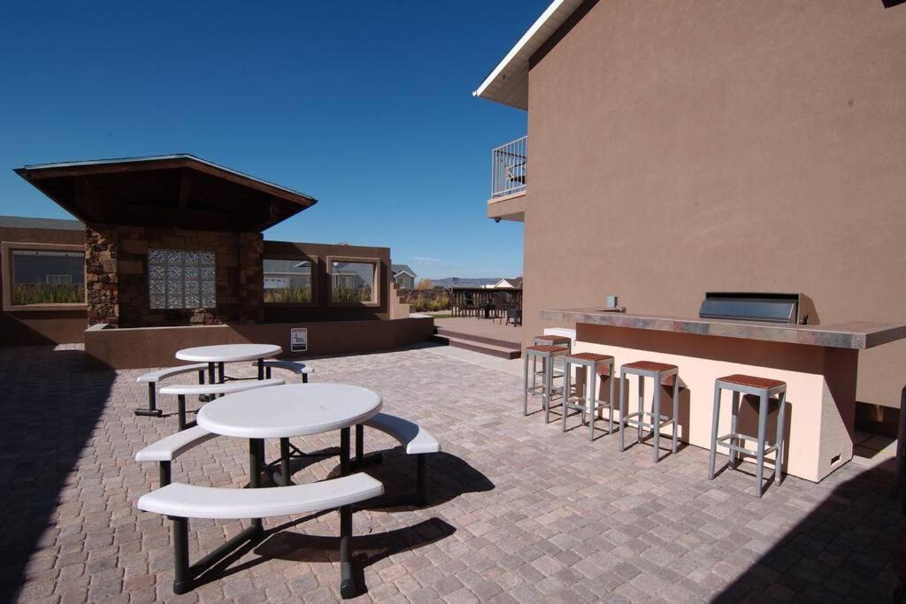 Appartement Tacit Shadow Paradise Deluxe Suite, Gym, Coffee Bar, Hot-tub, Free Laundry, Food Available Parowan