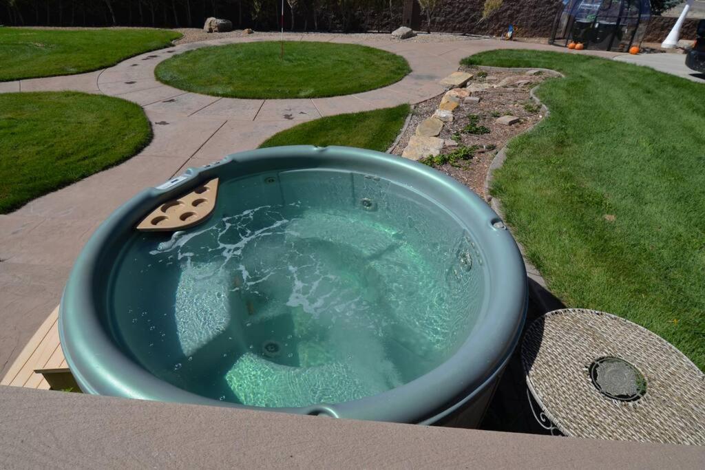 Tacit Shadow Paradise Deluxe Suite, Gym, Coffee Bar, Hot-tub, Free Laundry, Food Available Appartement